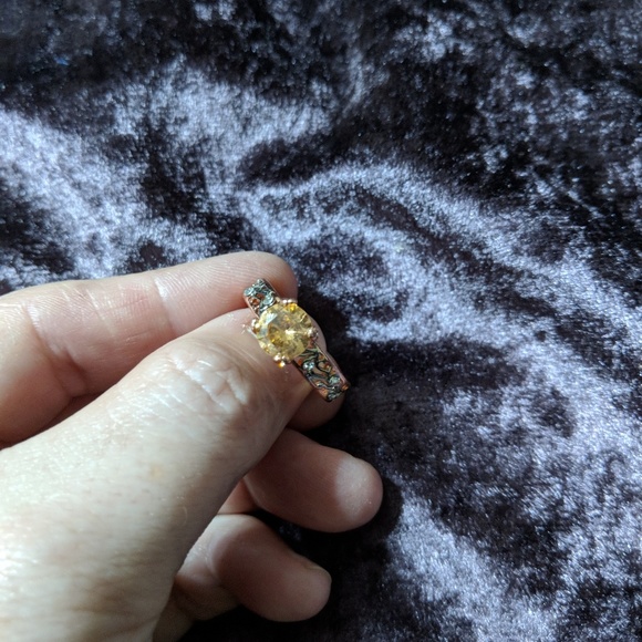 Rings - Picture 7 of 7